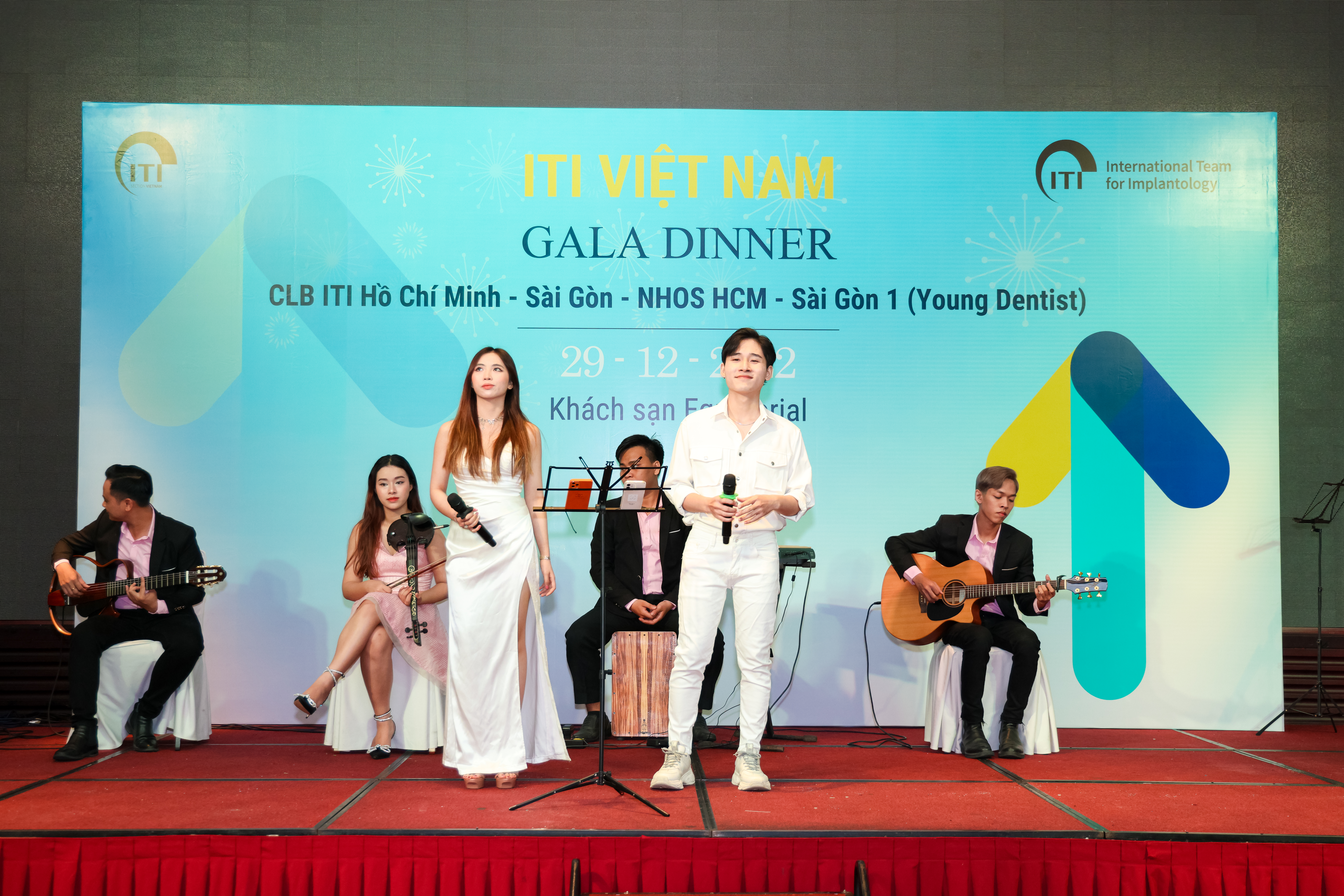 Phượng Vĩ